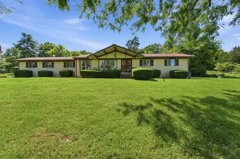 899 Carters Creek Pike Columbia TN 38401