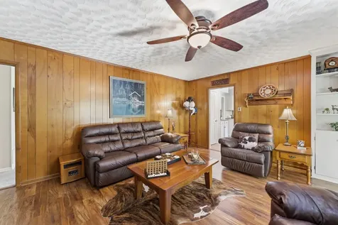 899 Carters Creek Pike Columbia TN 38401