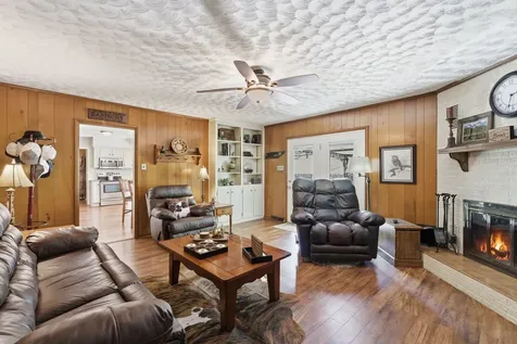 899 Carters Creek Pike Columbia TN 38401