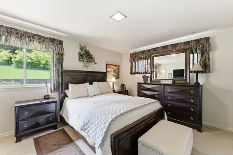 899 Carters Creek Pike Columbia TN 38401