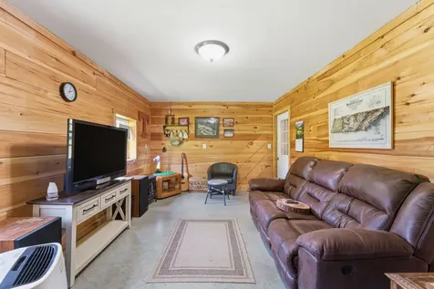 899 Carters Creek Pike Columbia TN 38401