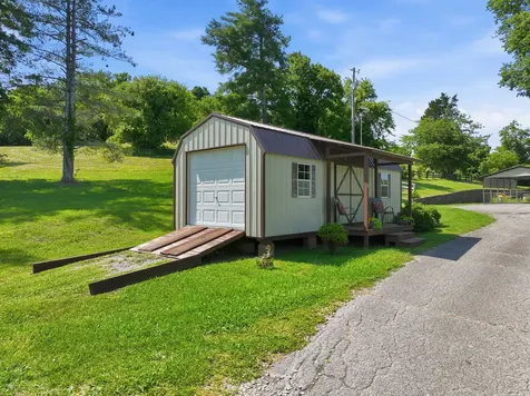 899 Carters Creek Pike Columbia TN 38401