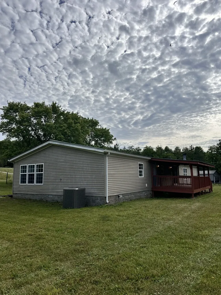 7287 Pinewood Road Nunnelly TN 37137