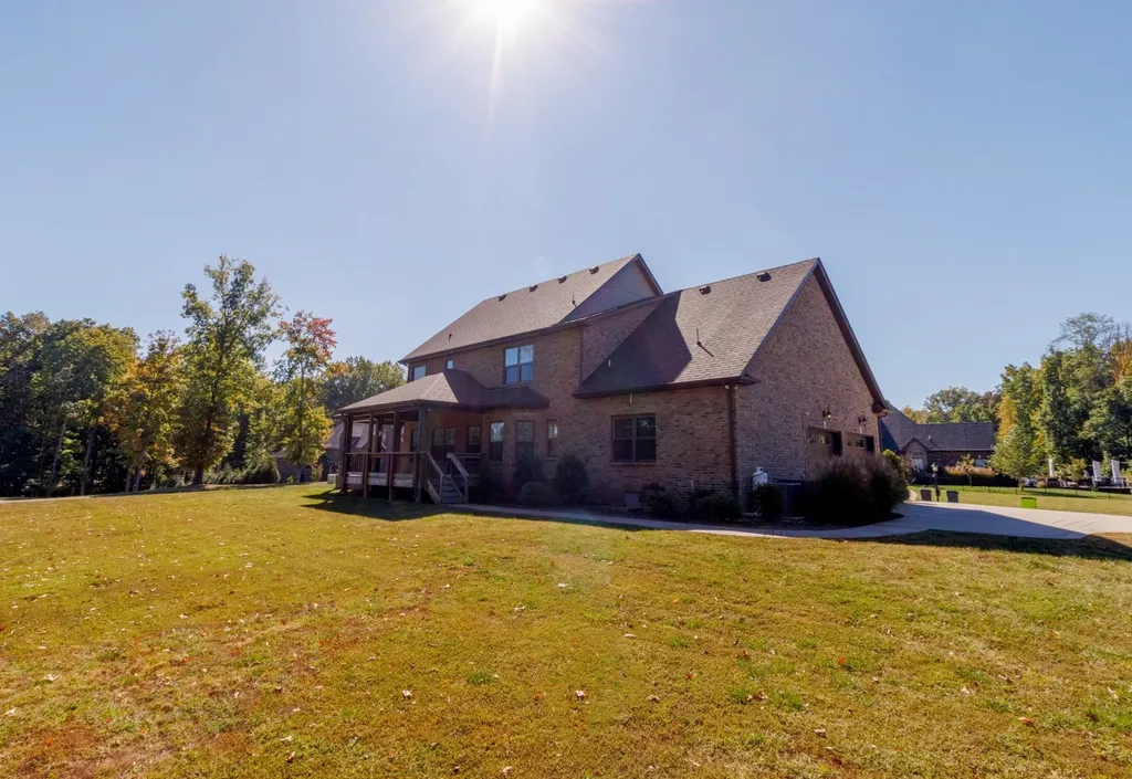 1601 Wonderboy Court Clarksville TN 37042
