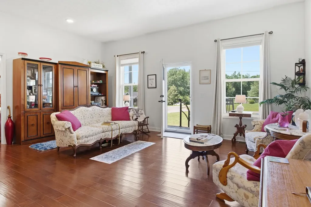 100 Hayden Drake Lane Lafayette TN 37083