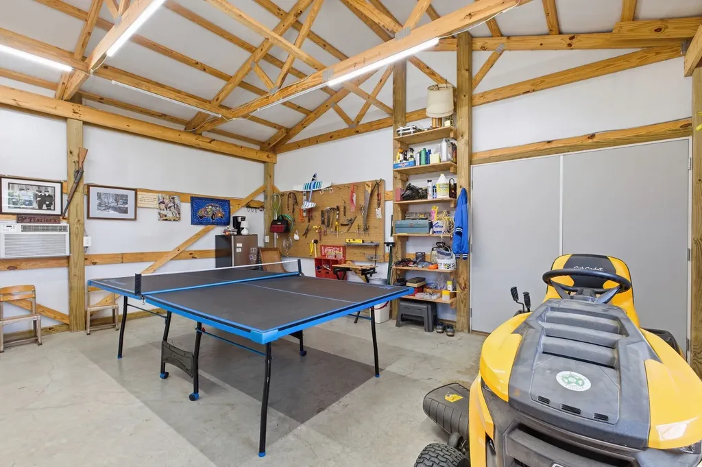 100 Hayden Drake Lane Lafayette TN 37083