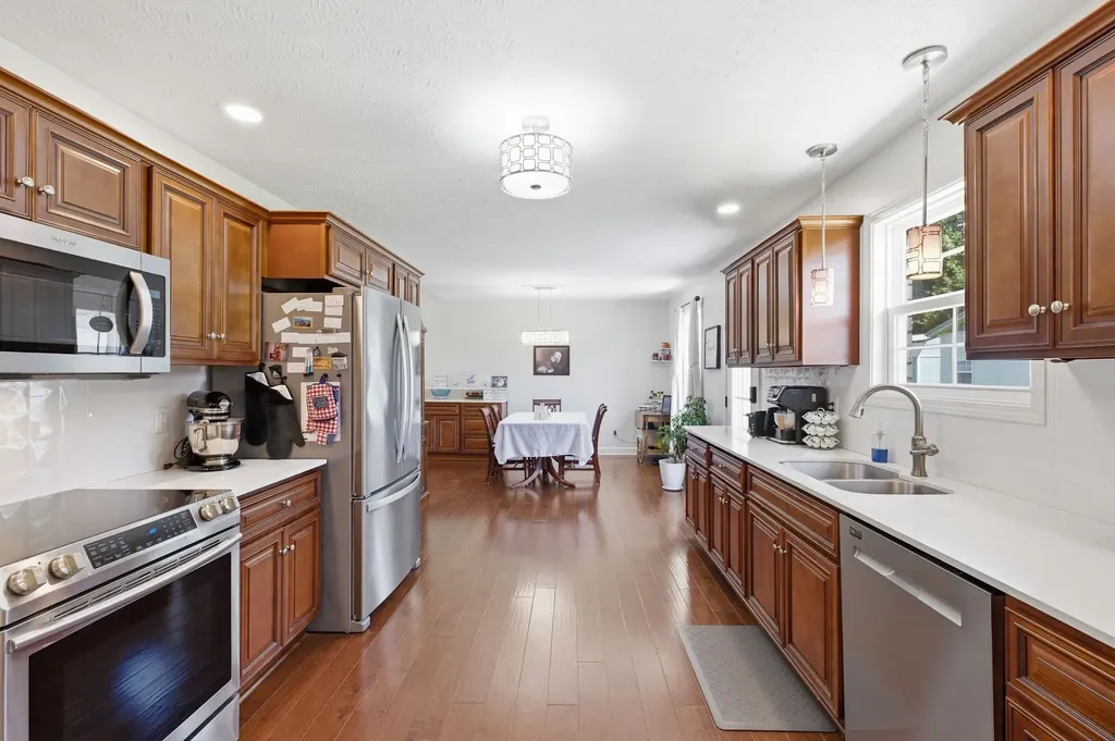 100 Hayden Drake Lane Lafayette TN 37083