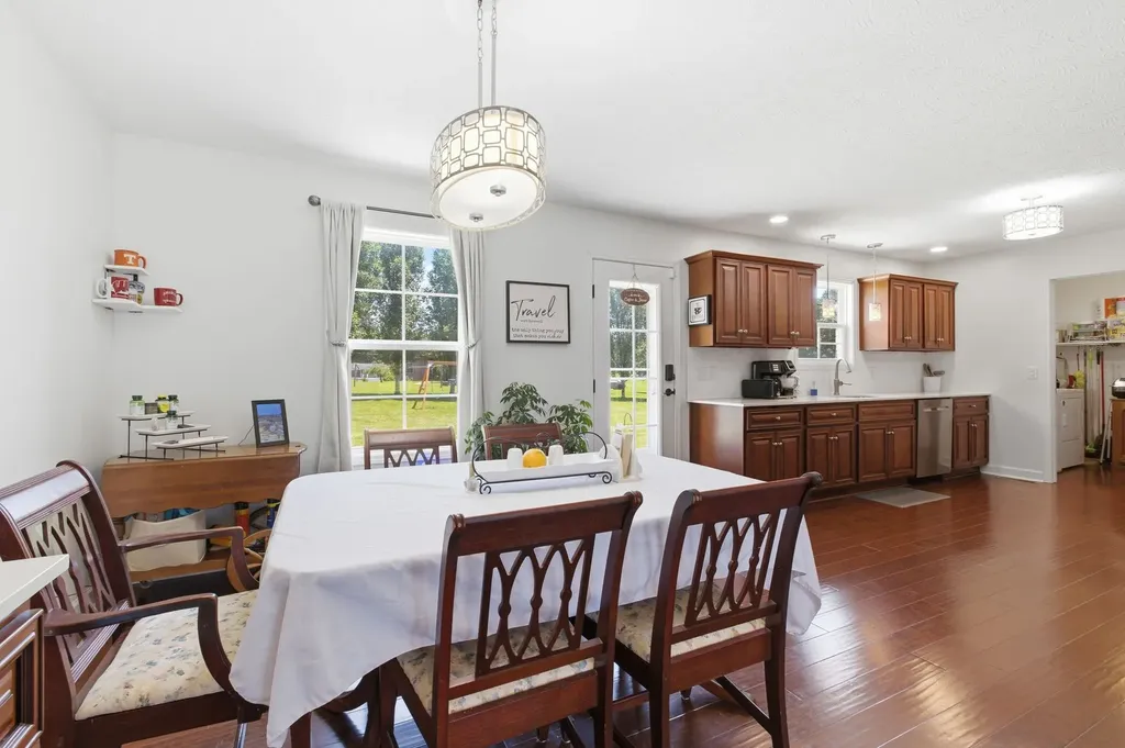 100 Hayden Drake Lane Lafayette TN 37083