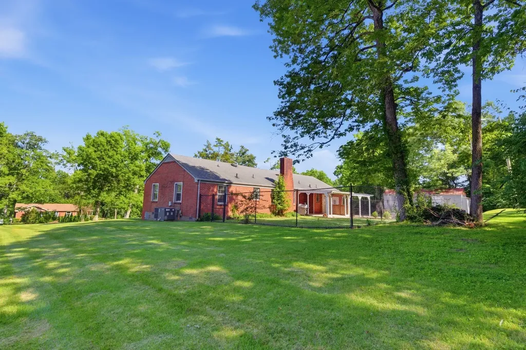 220 Linda Lane Madison TN 37115