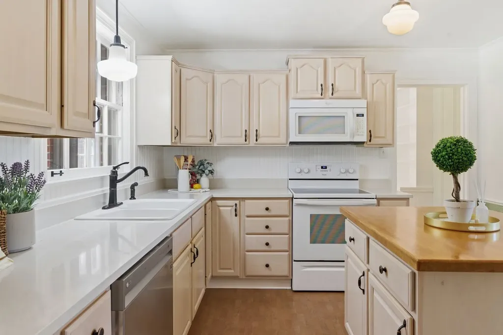 220 Linda Lane Madison TN 37115