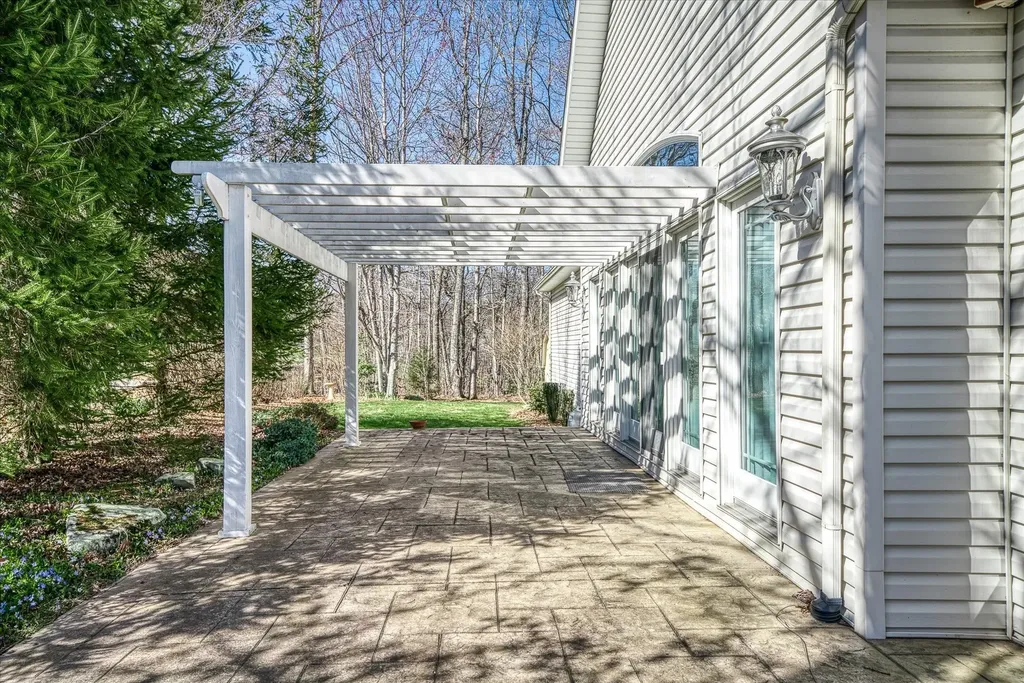 141 Mountain View Drive Crossville TN 38558