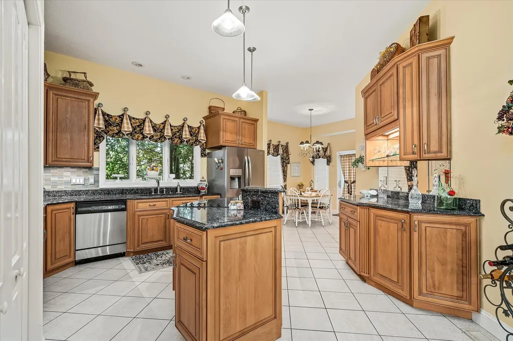 141 Mountain View Drive Crossville TN 38558