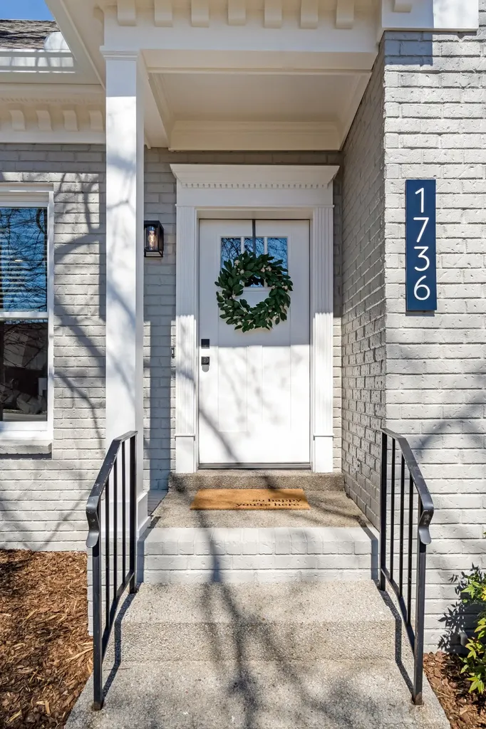 1736 Hillmont Drive Nashville TN 37215