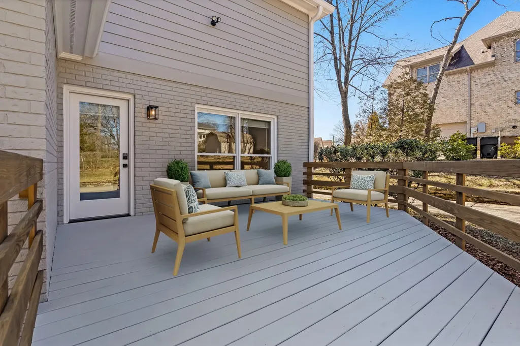 1736 Hillmont Drive Nashville TN 37215