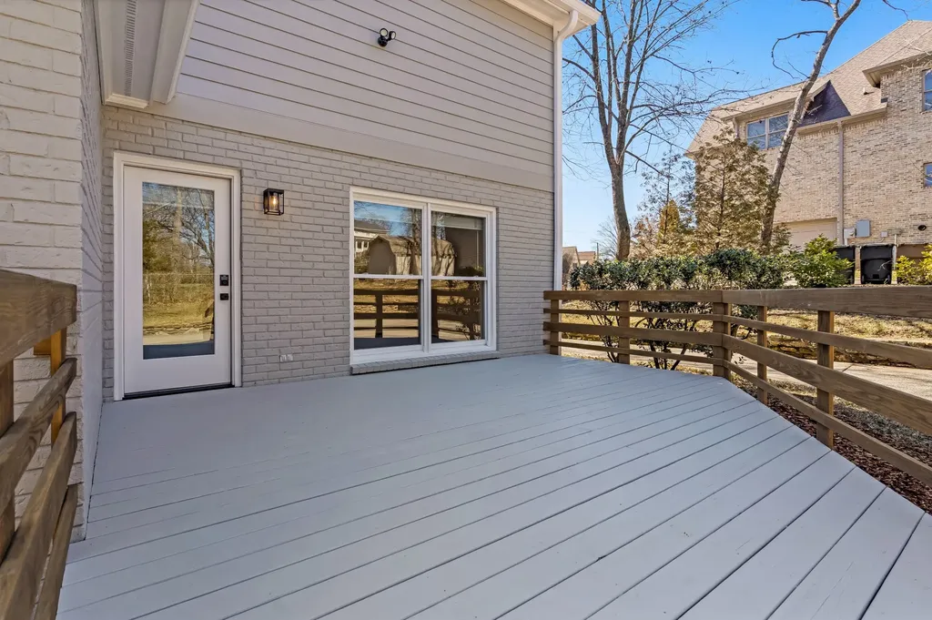 1736 Hillmont Drive Nashville TN 37215