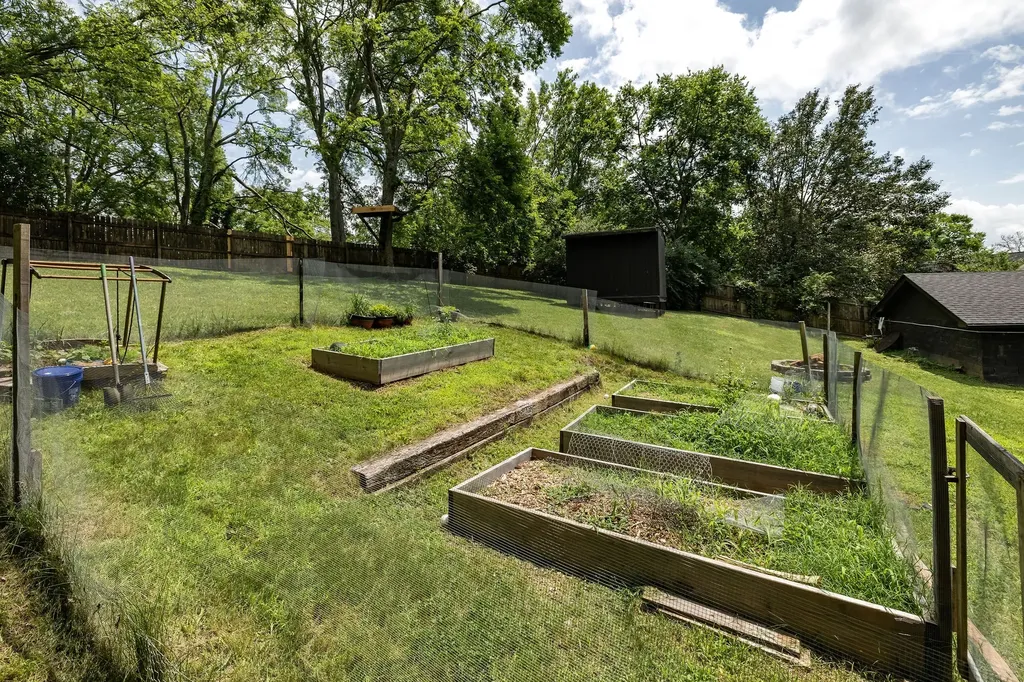 430 Kemper Dr, N Madison TN 37115