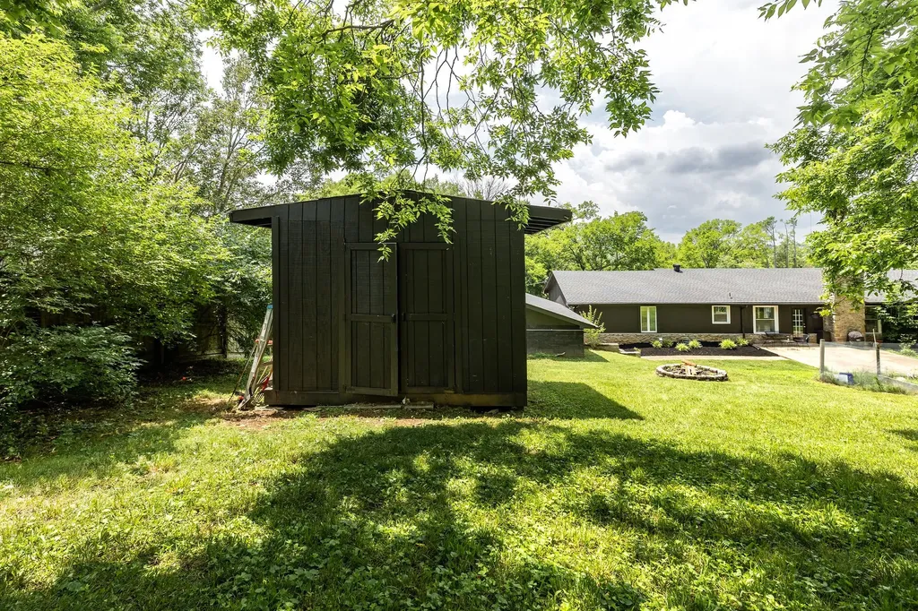 430 Kemper Dr, N Madison TN 37115