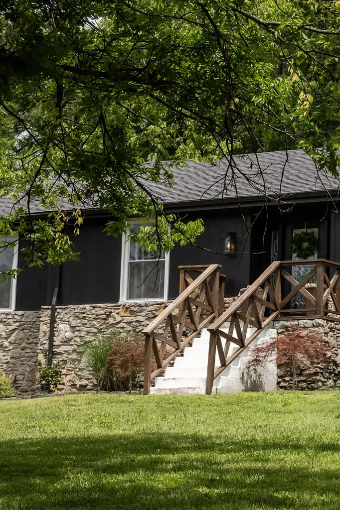 430 Kemper Dr, N Madison TN 37115