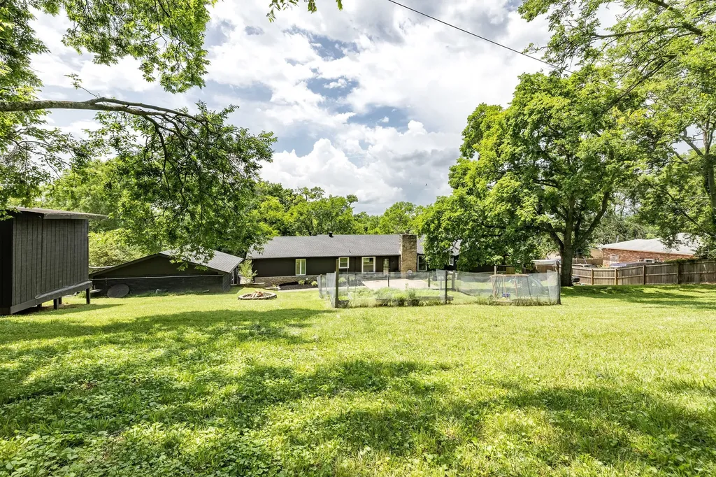 430 Kemper Dr, N Madison TN 37115