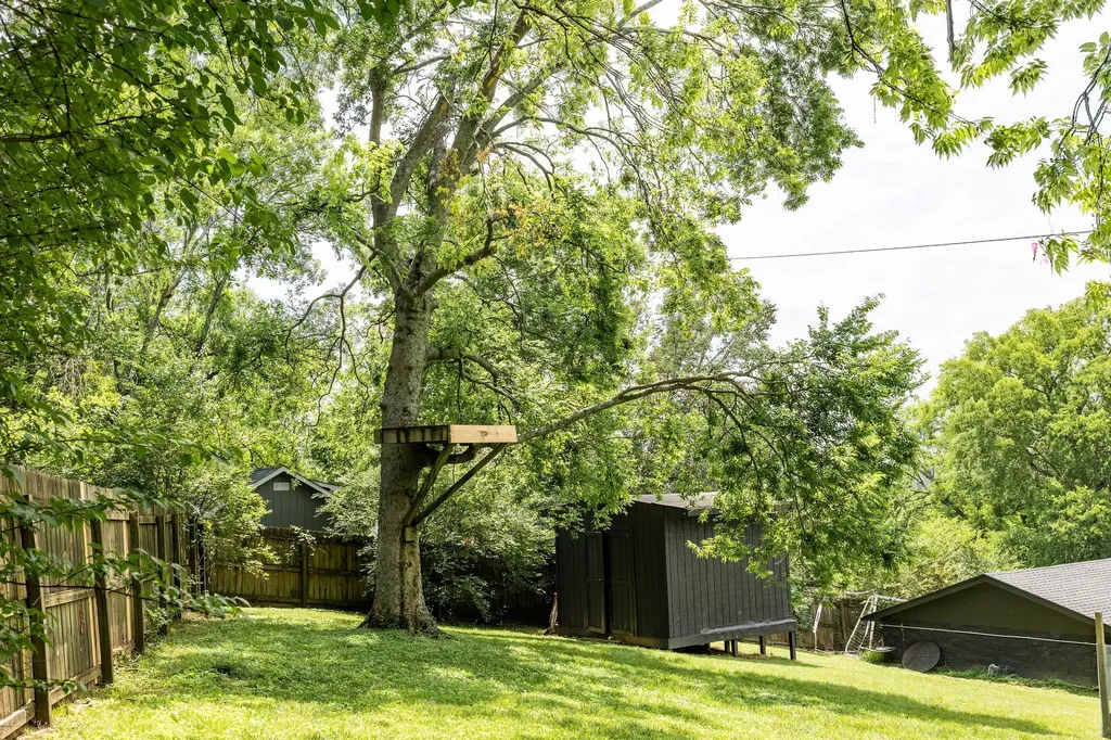 430 Kemper Dr, N Madison TN 37115