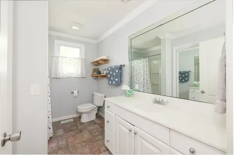 430 Kemper Dr, N Madison TN 37115
