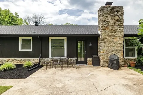 430 Kemper Dr, N Madison TN 37115