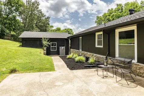 430 Kemper Dr, N Madison TN 37115