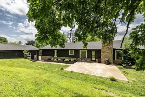 430 Kemper Dr, N Madison TN 37115