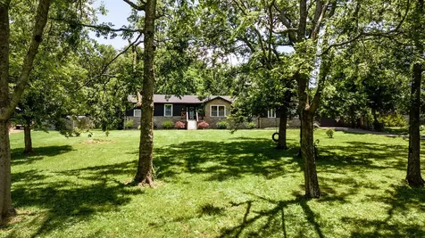 430 Kemper Dr, N Madison TN 37115