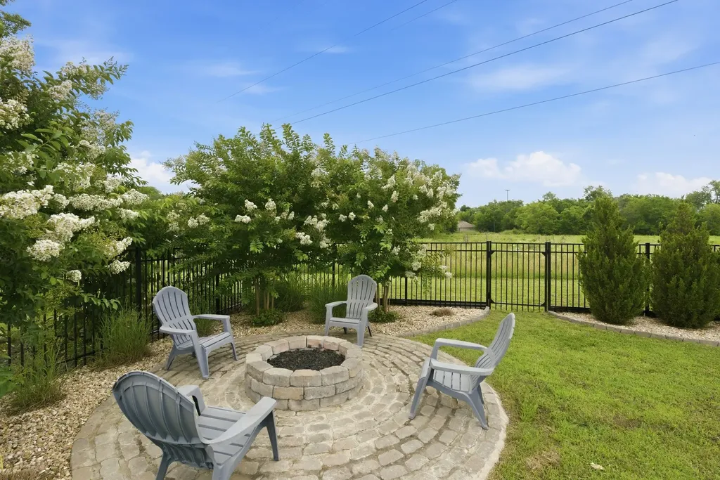 1508 E Stewarts Lane Nashville TN 37218