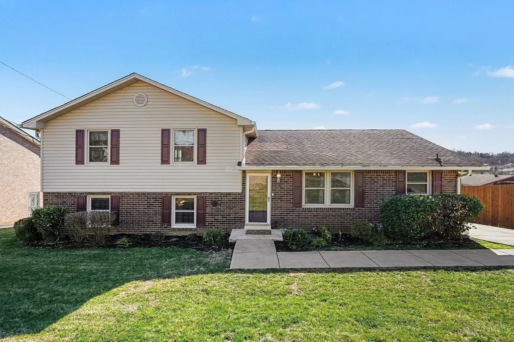4313 Golden Hills Drive Nashville TN 37218