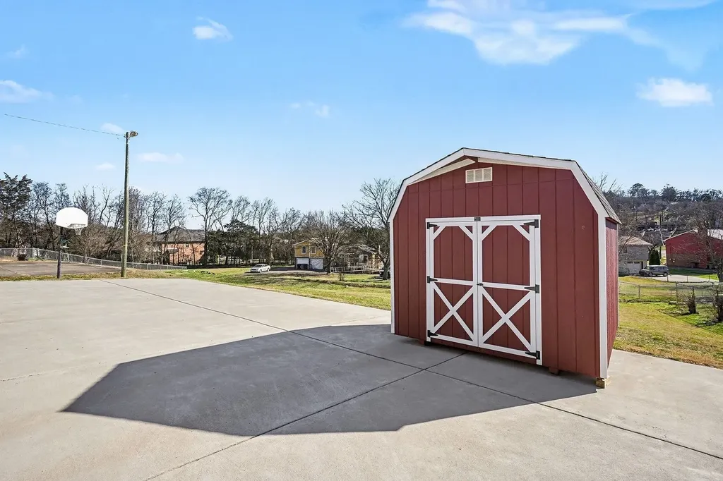 4313 Golden Hills Drive Nashville TN 37218