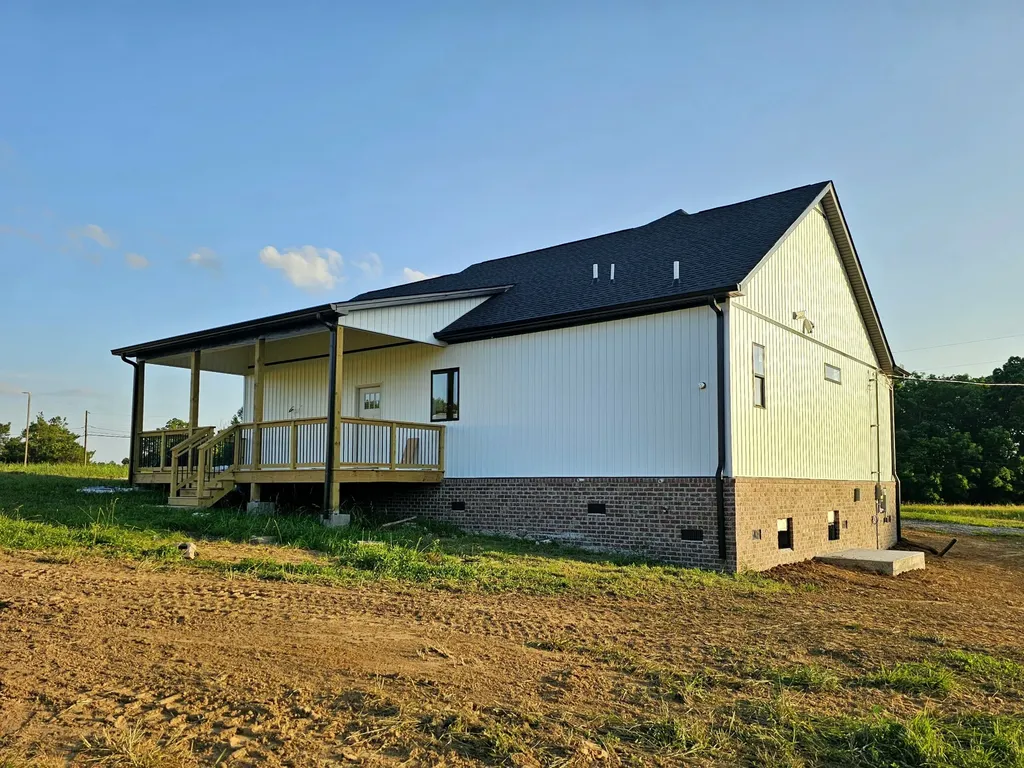 9007 Highway 7 Lyles TN 37098