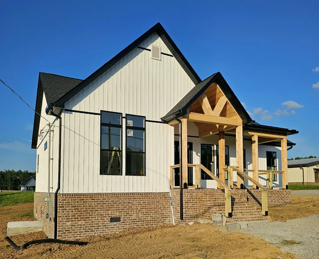 9007 Highway 7 Lyles TN 37098
