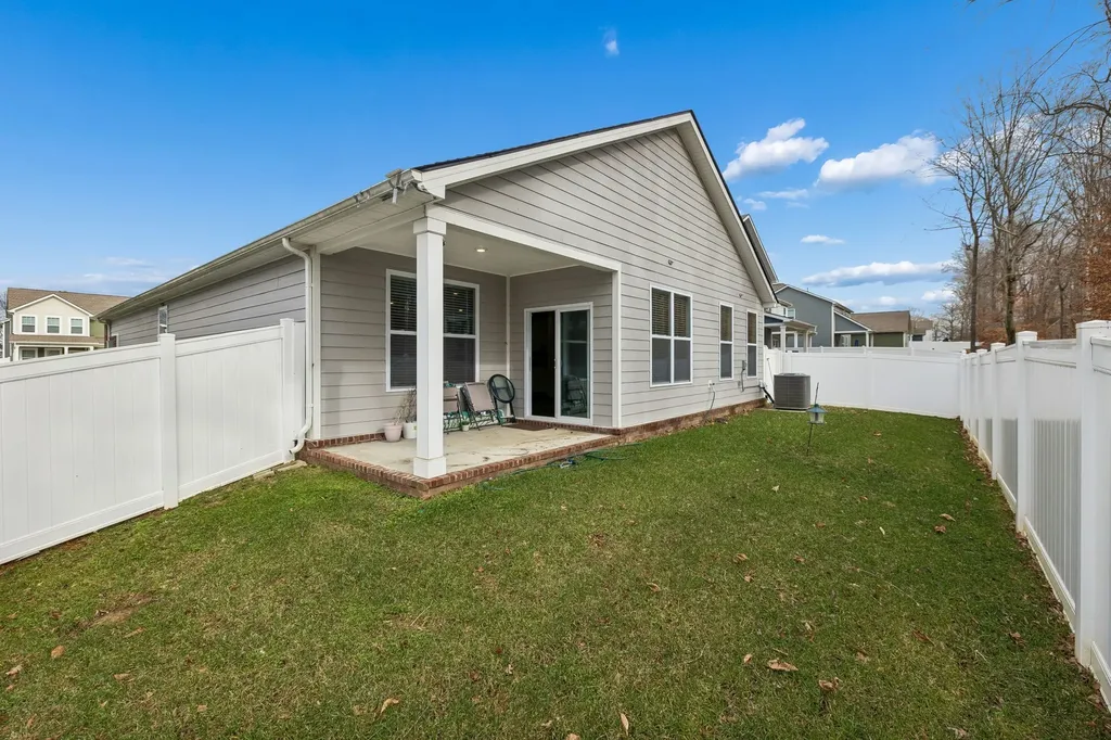 551 Ballard Drive White House TN 37188