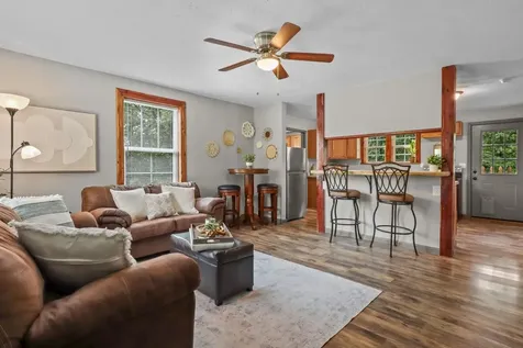 3743 Highway 100 Centerville TN 37033