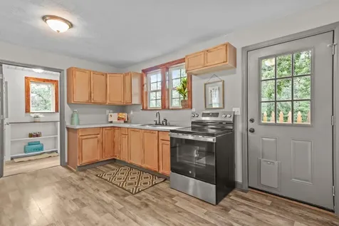 3743 Highway 100 Centerville TN 37033