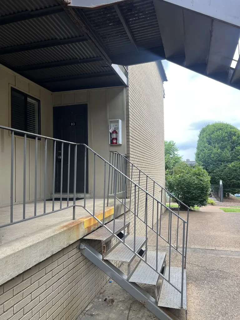 6680 Charlotte Pike Nashville TN 37209