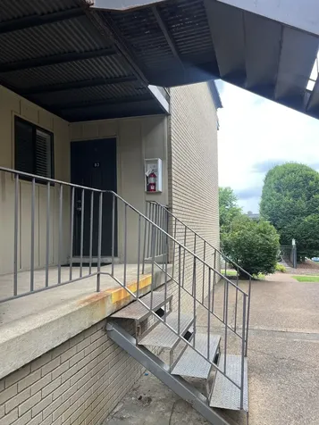 6680 Charlotte Pike Nashville TN 37209