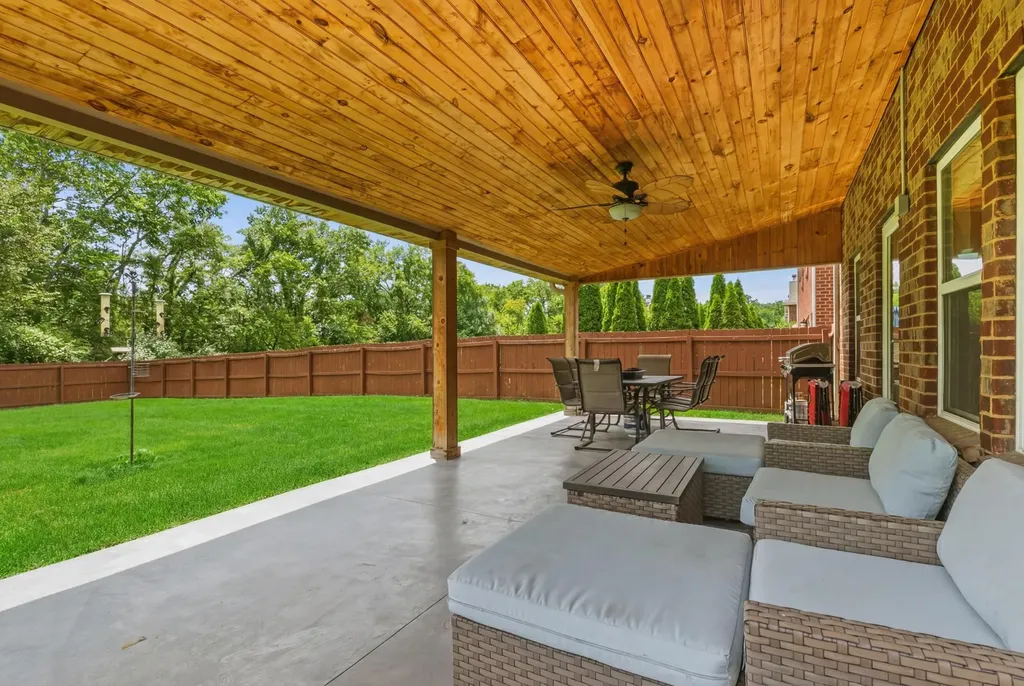 1011 Benwick Road Hendersonville TN 37075
