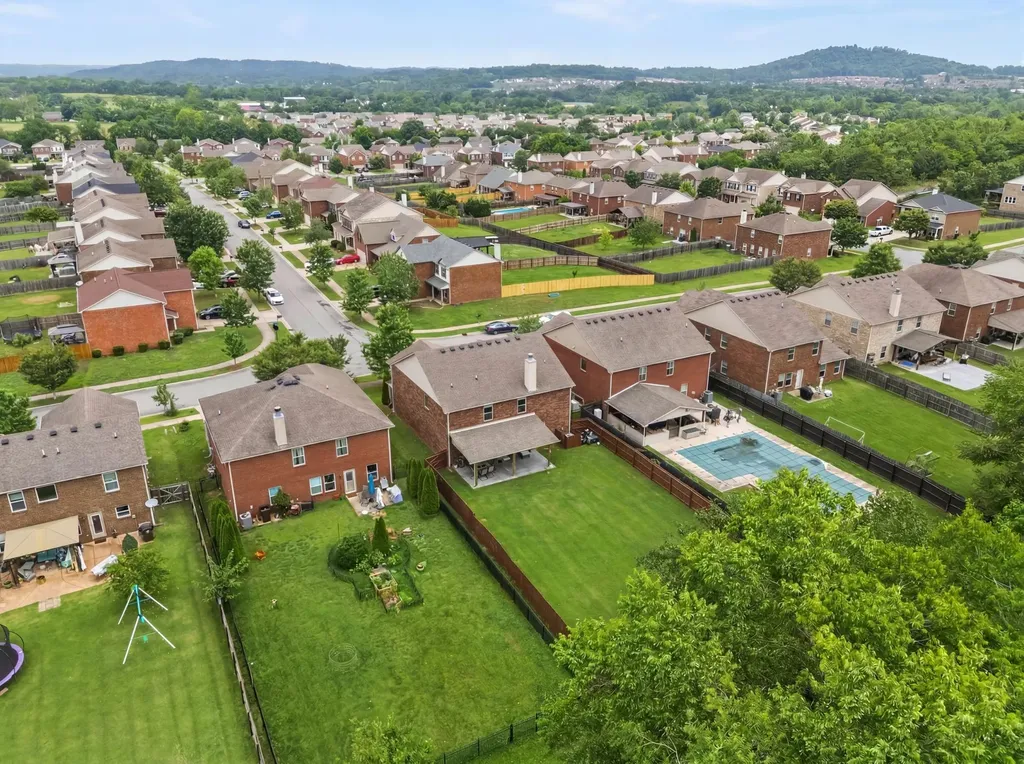 1011 Benwick Road Hendersonville TN 37075