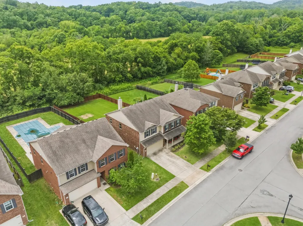1011 Benwick Road Hendersonville TN 37075