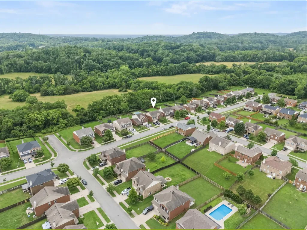 1011 Benwick Road Hendersonville TN 37075