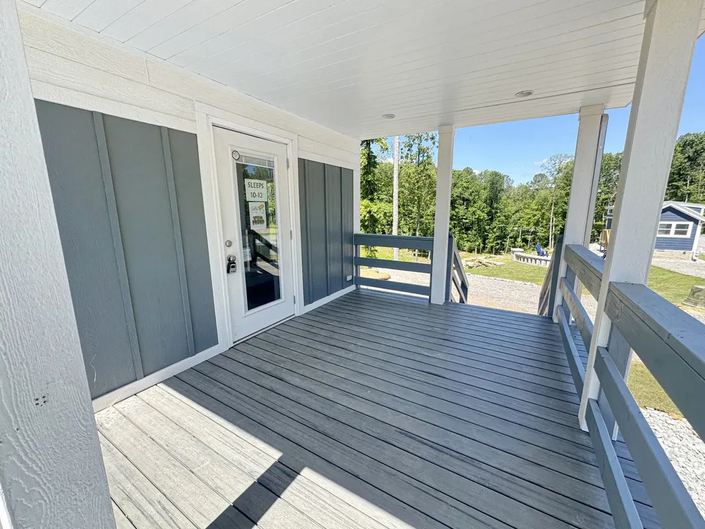 123 Pine Grove Lane Dover TN 37058