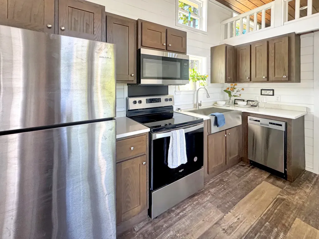 123 Pine Grove Lane Dover TN 37058