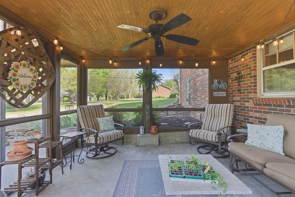 288 Indian Lake Road Hendersonville TN 37075