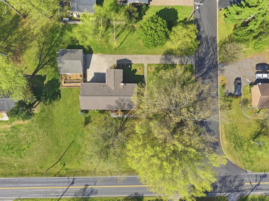 288 Indian Lake Road Hendersonville TN 37075