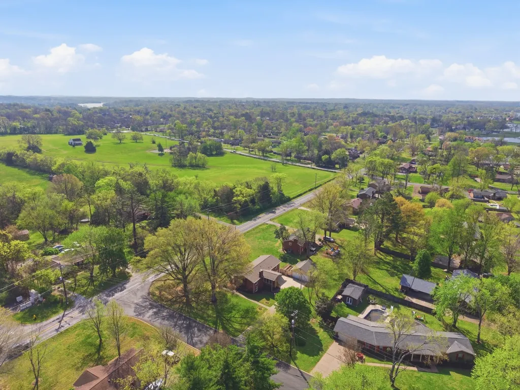 288 Indian Lake Road Hendersonville TN 37075