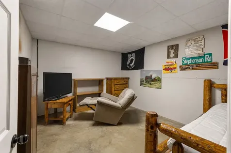 187 N Old Military Road Summertown TN 38483