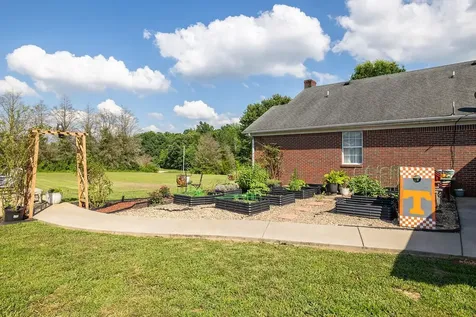 187 N Old Military Road Summertown TN 38483